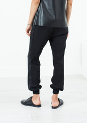 Camiliah Trouser in Black